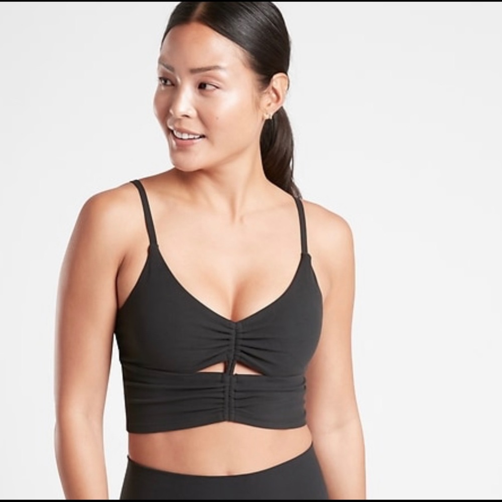 Athleta A-C Cinch Longline Bra.M Black. Removed padding but easy to slip some in